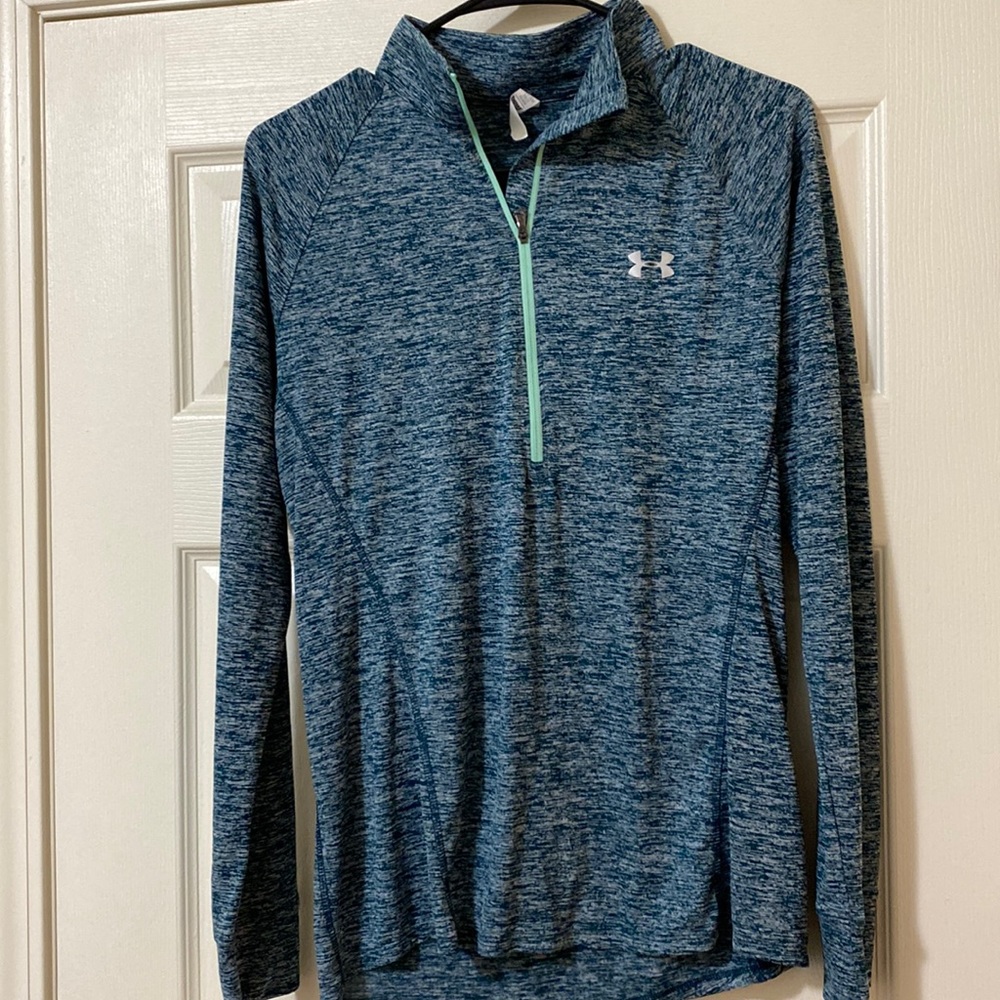 Dri-fit womens Under Armour 1/4 zip long sleeve